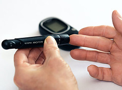 Does Heat Affect Diabetes - finger poke